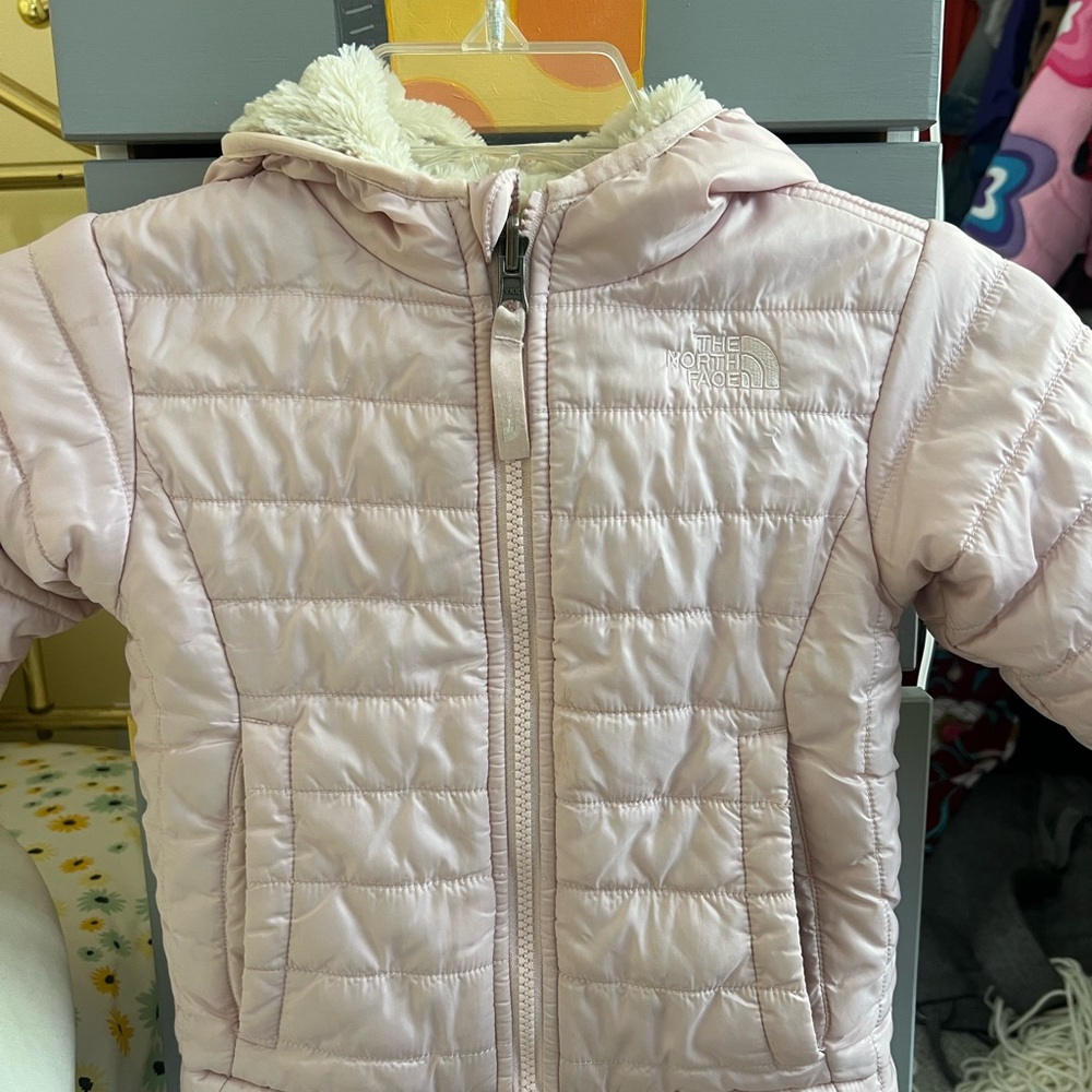 The North Face Kids Puffer Jacket in Light Pink